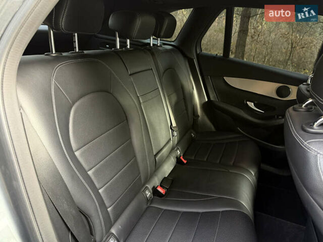 Серый Мерседес ГЛЦ-Класс, объемом двигателя 2 л и пробегом 90 тыс. км за 28500 $, фото 17 на Automoto.ua