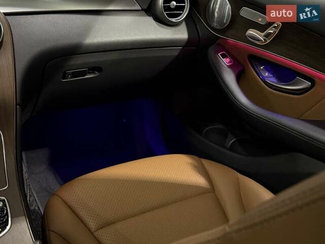 Серый Мерседес ГЛЦ-Класс, объемом двигателя 1.99 л и пробегом 95 тыс. км за 35500 $, фото 34 на Automoto.ua