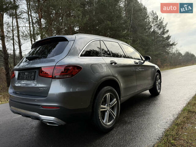 Серый Мерседес ГЛЦ-Класс, объемом двигателя 2 л и пробегом 90 тыс. км за 28500 $, фото 10 на Automoto.ua