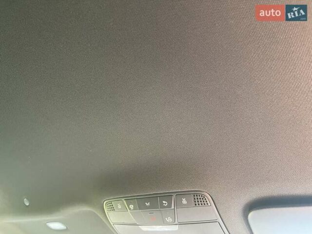 Сірий Мерседес ГЛЦ-Клас, об'ємом двигуна 1.95 л та пробігом 139 тис. км за 57999 $, фото 110 на Automoto.ua