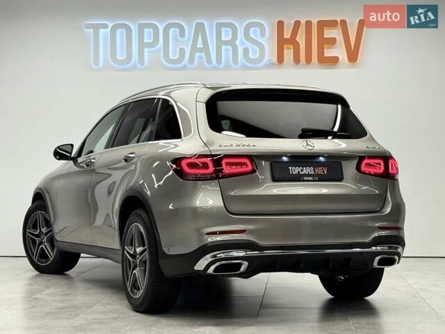 Серый Мерседес ГЛЦ-Класс, объемом двигателя 1.95 л и пробегом 45 тыс. км за 50700 $, фото 12 на Automoto.ua