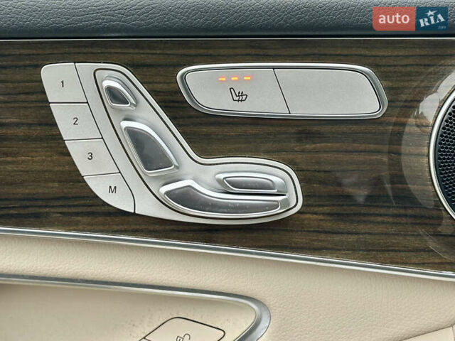 Сірий Мерседес ГЛЦ-Клас, об'ємом двигуна 2 л та пробігом 77 тис. км за 32490 $, фото 29 на Automoto.ua