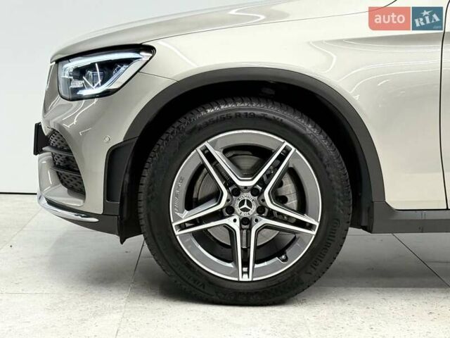 Серый Мерседес ГЛЦ-Класс, объемом двигателя 1.95 л и пробегом 45 тыс. км за 50700 $, фото 16 на Automoto.ua