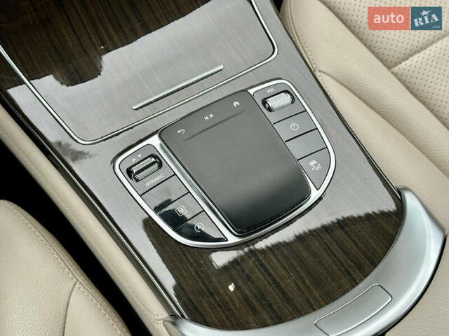 Сірий Мерседес ГЛЦ-Клас, об'ємом двигуна 2 л та пробігом 77 тис. км за 32490 $, фото 58 на Automoto.ua