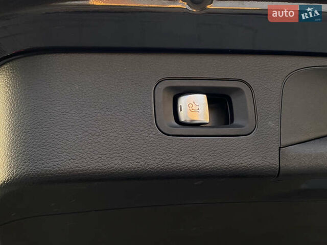 Сірий Мерседес ГЛЦ-Клас, об'ємом двигуна 2 л та пробігом 214 тис. км за 36800 $, фото 76 на Automoto.ua