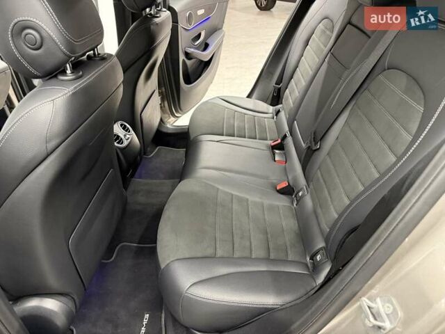 Серый Мерседес ГЛЦ-Класс, объемом двигателя 1.95 л и пробегом 45 тыс. км за 50700 $, фото 32 на Automoto.ua