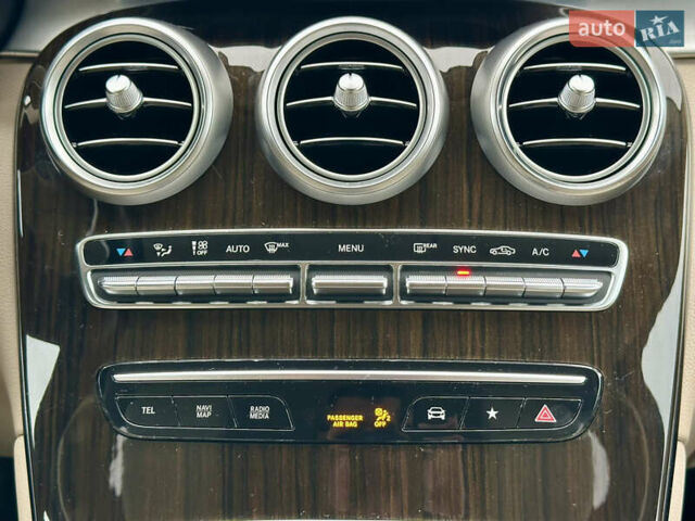 Сірий Мерседес ГЛЦ-Клас, об'ємом двигуна 2 л та пробігом 77 тис. км за 32490 $, фото 57 на Automoto.ua