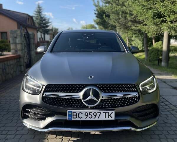 Сірий Мерседес ГЛЦ-Клас, об'ємом двигуна 1.95 л та пробігом 139 тис. км за 57999 $, фото 3 на Automoto.ua