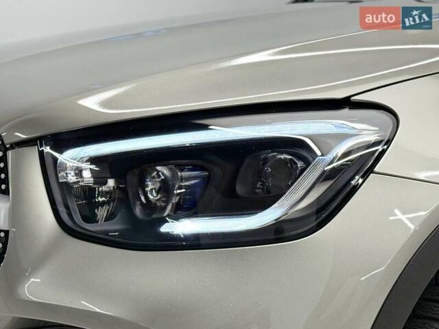 Серый Мерседес ГЛЦ-Класс, объемом двигателя 1.95 л и пробегом 45 тыс. км за 50700 $, фото 24 на Automoto.ua