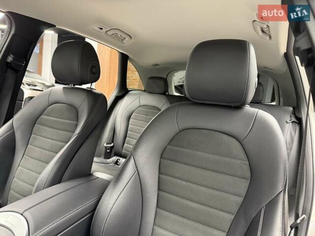Серый Мерседес ГЛЦ-Класс, объемом двигателя 1.95 л и пробегом 45 тыс. км за 50700 $, фото 29 на Automoto.ua