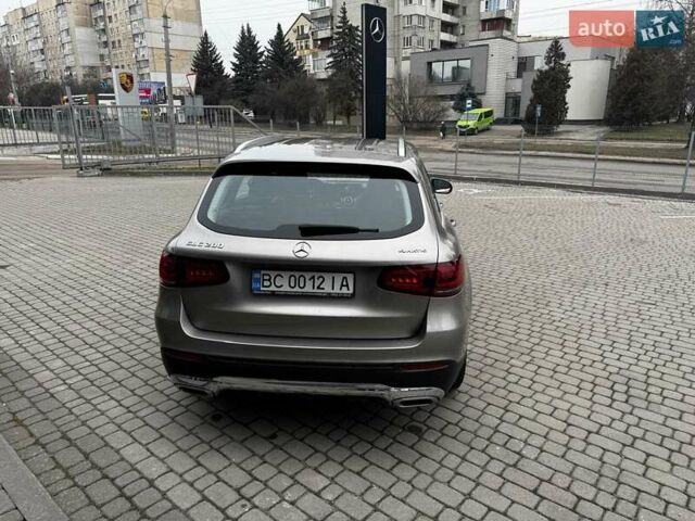 Сірий Мерседес ГЛЦ-Клас, об'ємом двигуна 2 л та пробігом 100 тис. км за 37000 $, фото 6 на Automoto.ua