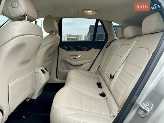 Сірий Мерседес ГЛЦ-Клас, об'ємом двигуна 2 л та пробігом 77 тис. км за 32490 $, фото 37 на Automoto.ua