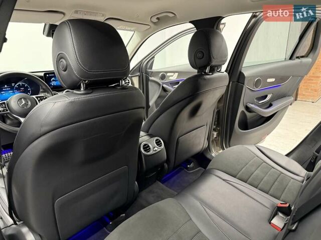 Серый Мерседес ГЛЦ-Класс, объемом двигателя 1.95 л и пробегом 45 тыс. км за 50700 $, фото 31 на Automoto.ua