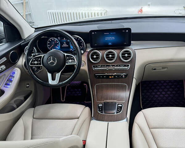 Серый Мерседес ГЛЦ-Класс, объемом двигателя 1.99 л и пробегом 75 тыс. км за 37500 $, фото 9 на Automoto.ua