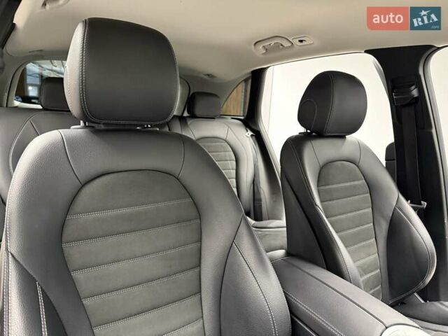 Серый Мерседес ГЛЦ-Класс, объемом двигателя 1.95 л и пробегом 45 тыс. км за 50700 $, фото 47 на Automoto.ua