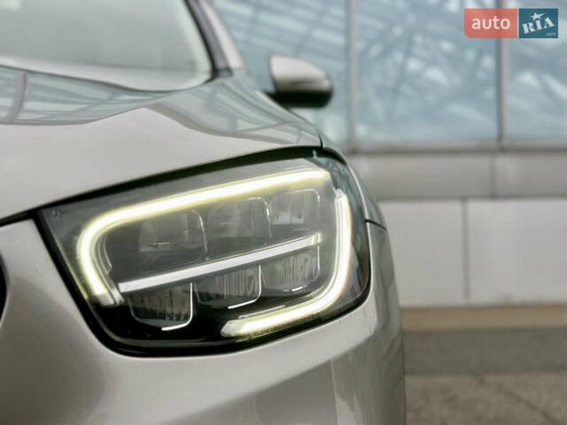 Сірий Мерседес ГЛЦ-Клас, об'ємом двигуна 2 л та пробігом 77 тис. км за 32490 $, фото 5 на Automoto.ua