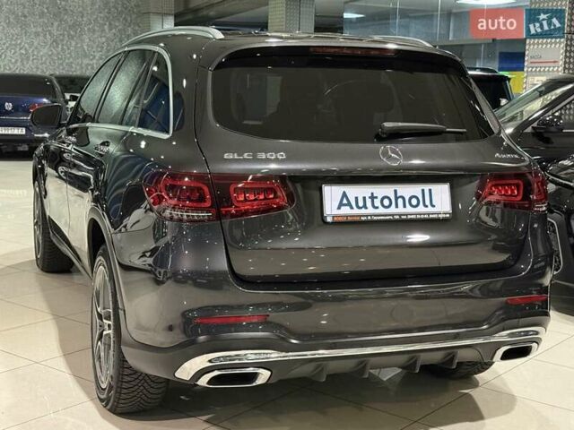 Серый Мерседес ГЛЦ-Класс, объемом двигателя 1.99 л и пробегом 95 тыс. км за 35500 $, фото 8 на Automoto.ua