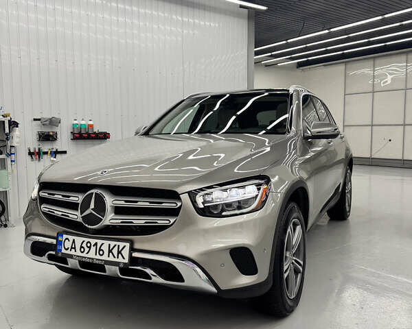 Серый Мерседес ГЛЦ-Класс, объемом двигателя 1.99 л и пробегом 75 тыс. км за 37500 $, фото 2 на Automoto.ua