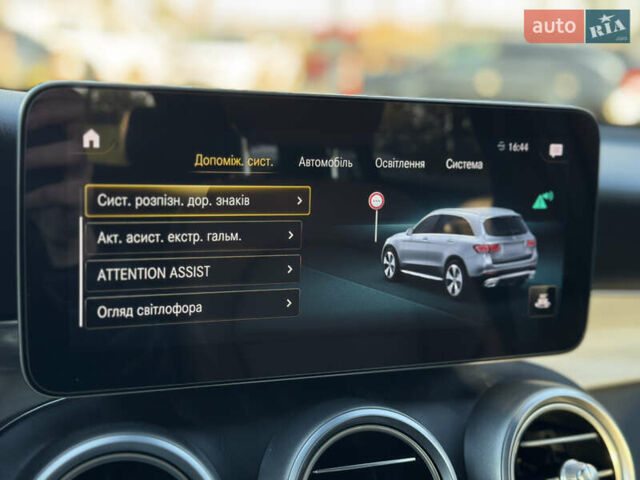 Серый Мерседес ГЛЦ-Класс, объемом двигателя 2 л и пробегом 99 тыс. км за 45300 $, фото 15 на Automoto.ua
