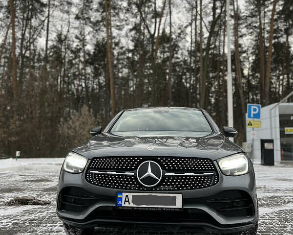 Серый Мерседес ГЛЦ-Класс, объемом двигателя 1.99 л и пробегом 35 тыс. км за 64000 $, фото 3 на Automoto.ua