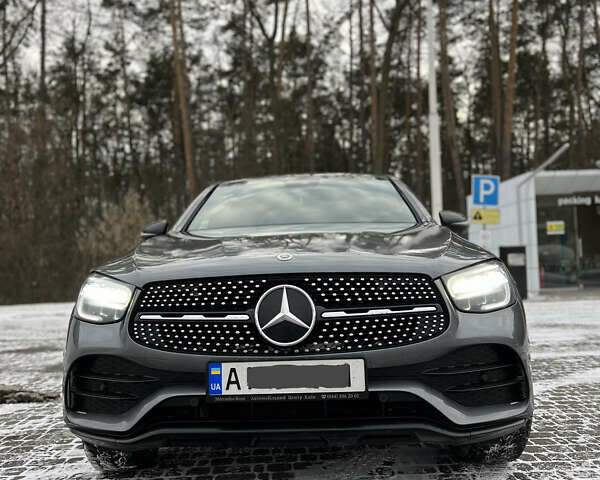 Серый Мерседес ГЛЦ-Класс, объемом двигателя 1.99 л и пробегом 35 тыс. км за 64000 $, фото 4 на Automoto.ua