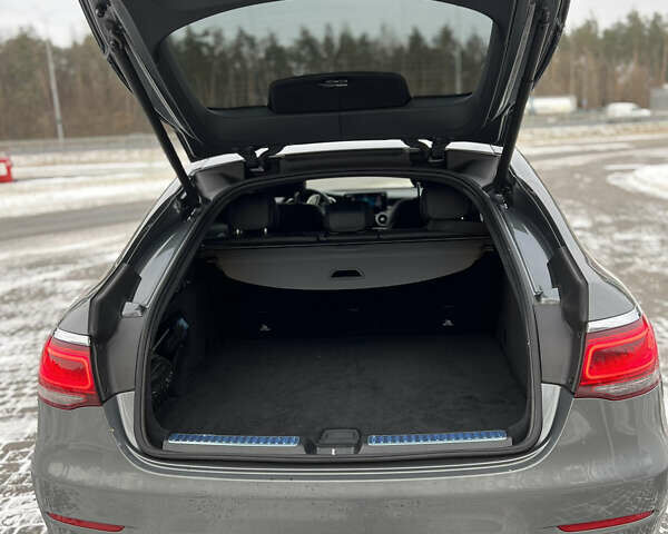 Серый Мерседес ГЛЦ-Класс, объемом двигателя 1.99 л и пробегом 35 тыс. км за 64000 $, фото 9 на Automoto.ua