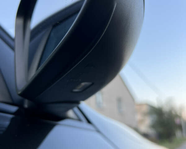 Серый Мерседес ГЛЦ-Класс, объемом двигателя 1.99 л и пробегом 154 тыс. км за 49800 $, фото 18 на Automoto.ua