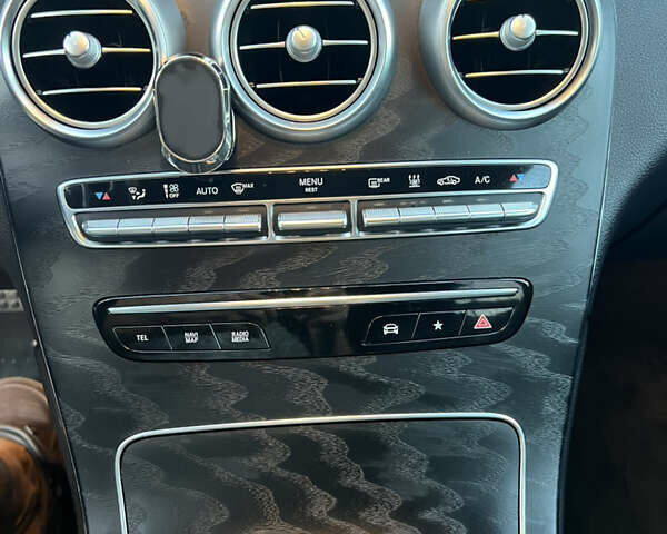 Серый Мерседес ГЛЦ-Класс, объемом двигателя 1.99 л и пробегом 154 тыс. км за 49800 $, фото 33 на Automoto.ua