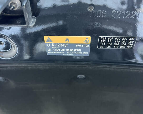 Серый Мерседес ГЛЦ-Класс, объемом двигателя 1.99 л и пробегом 154 тыс. км за 49800 $, фото 47 на Automoto.ua