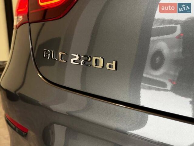 Серый Мерседес ГЛЦ-Класс, объемом двигателя 1.95 л и пробегом 72 тыс. км за 54900 $, фото 14 на Automoto.ua