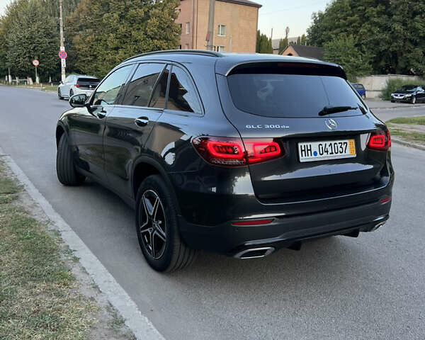 Серый Мерседес ГЛЦ-Класс, объемом двигателя 1.99 л и пробегом 154 тыс. км за 49800 $, фото 3 на Automoto.ua