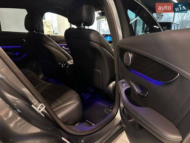 Серый Мерседес ГЛЦ-Класс, объемом двигателя 1.95 л и пробегом 72 тыс. км за 54900 $, фото 33 на Automoto.ua