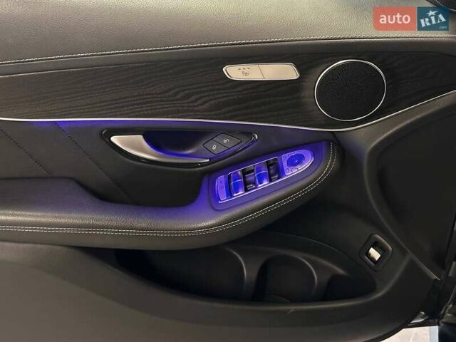 Серый Мерседес ГЛЦ-Класс, объемом двигателя 1.95 л и пробегом 72 тыс. км за 54900 $, фото 18 на Automoto.ua