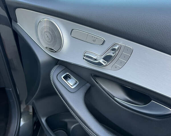 Серый Мерседес ГЛЦ-Класс, объемом двигателя 1.99 л и пробегом 154 тыс. км за 49800 $, фото 21 на Automoto.ua