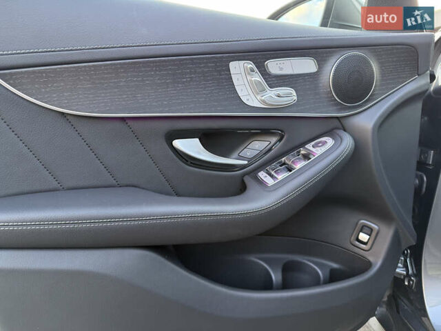 Серый Мерседес ГЛЦ-Класс, объемом двигателя 1.99 л и пробегом 18 тыс. км за 68000 $, фото 9 на Automoto.ua