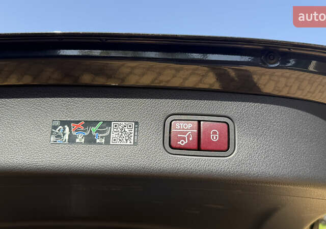 Серый Мерседес ГЛЦ-Класс, объемом двигателя 1.99 л и пробегом 54 тыс. км за 70000 $, фото 6 на Automoto.ua