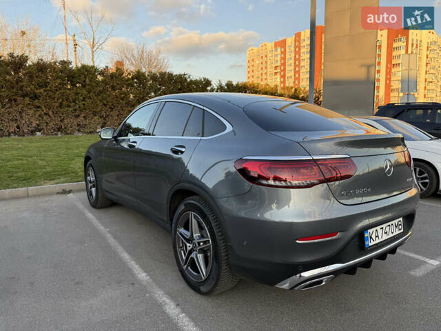 Серый Мерседес ГЛЦ-Класс, объемом двигателя 1.99 л и пробегом 18 тыс. км за 68000 $, фото 4 на Automoto.ua