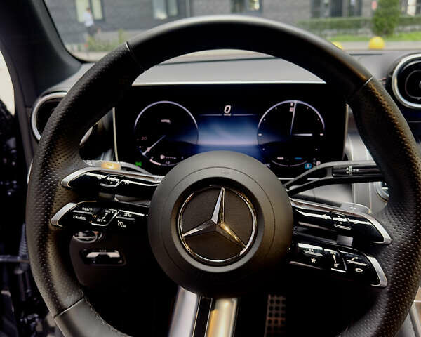 Серый Мерседес ГЛЦ-Класс, объемом двигателя 1.99 л и пробегом 24 тыс. км за 79999 $, фото 27 на Automoto.ua