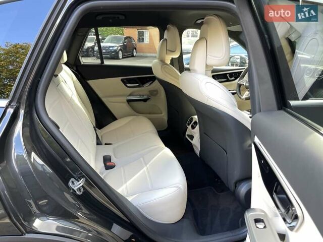 Серый Мерседес ГЛЦ-Класс, объемом двигателя 1.99 л и пробегом 10 тыс. км за 79999 $, фото 24 на Automoto.ua