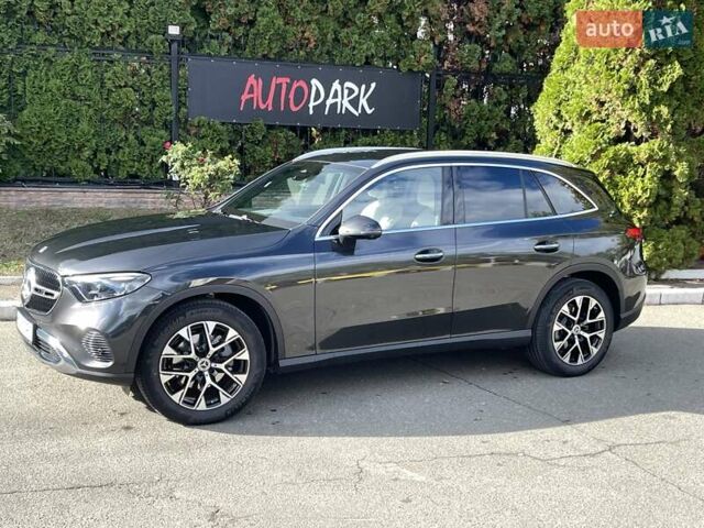 Серый Мерседес ГЛЦ-Класс, объемом двигателя 1.99 л и пробегом 10 тыс. км за 79999 $, фото 1 на Automoto.ua