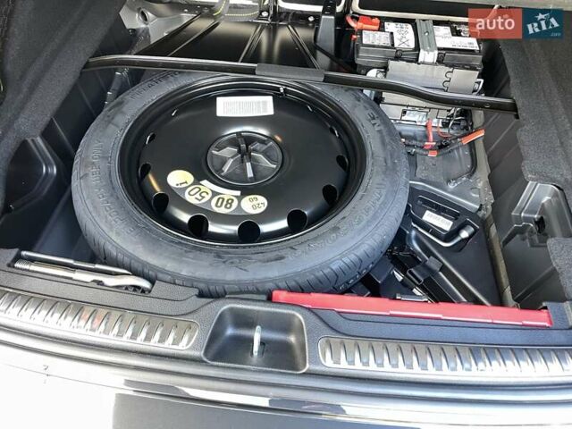 Серый Мерседес ГЛЦ-Класс, объемом двигателя 1.99 л и пробегом 10 тыс. км за 79999 $, фото 21 на Automoto.ua