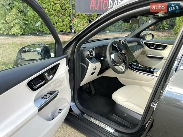 Серый Мерседес ГЛЦ-Класс, объемом двигателя 1.99 л и пробегом 10 тыс. км за 79999 $, фото 13 на Automoto.ua