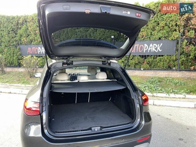 Серый Мерседес ГЛЦ-Класс, объемом двигателя 1.99 л и пробегом 10 тыс. км за 79999 $, фото 23 на Automoto.ua