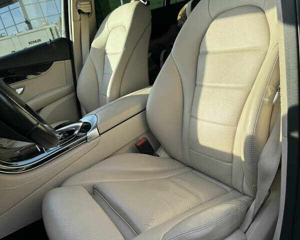 Синій Мерседес ГЛЦ-Клас, об'ємом двигуна 1.99 л та пробігом 152 тис. км за 23900 $, фото 5 на Automoto.ua