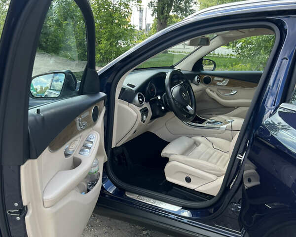 Синий Мерседес ГЛЦ-Класс, объемом двигателя 1.99 л и пробегом 245 тыс. км за 26500 $, фото 6 на Automoto.ua