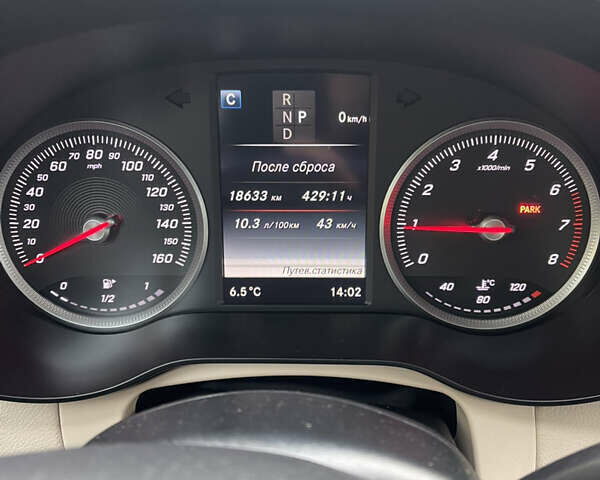 Синий Мерседес ГЛЦ-Класс, объемом двигателя 1.99 л и пробегом 71 тыс. км за 25672 $, фото 5 на Automoto.ua