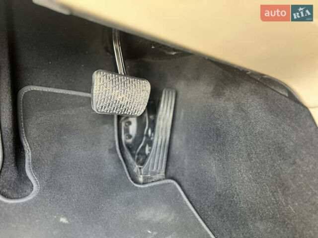 Синий Мерседес ГЛЦ-Класс, объемом двигателя 1.99 л и пробегом 245 тыс. км за 26500 $, фото 29 на Automoto.ua