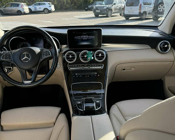 Синій Мерседес ГЛЦ-Клас, об'ємом двигуна 1.99 л та пробігом 152 тис. км за 23900 $, фото 11 на Automoto.ua