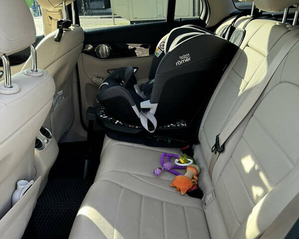 Синій Мерседес ГЛЦ-Клас, об'ємом двигуна 1.99 л та пробігом 152 тис. км за 23900 $, фото 6 на Automoto.ua