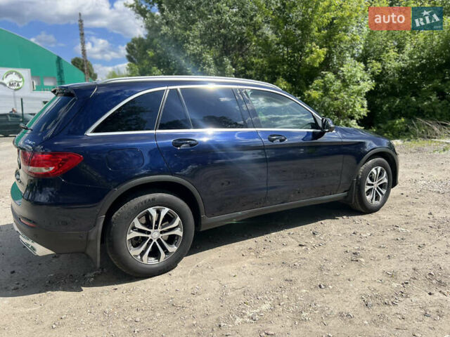 Синий Мерседес ГЛЦ-Класс, объемом двигателя 1.99 л и пробегом 245 тыс. км за 26500 $, фото 3 на Automoto.ua